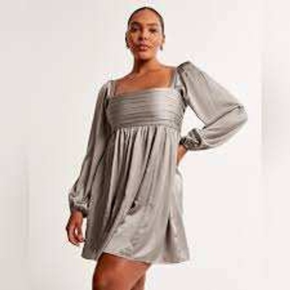 Abercrombie & Fitch Satin Pleated Mini Dress Taupe Grey Long Sleeve Smocked S